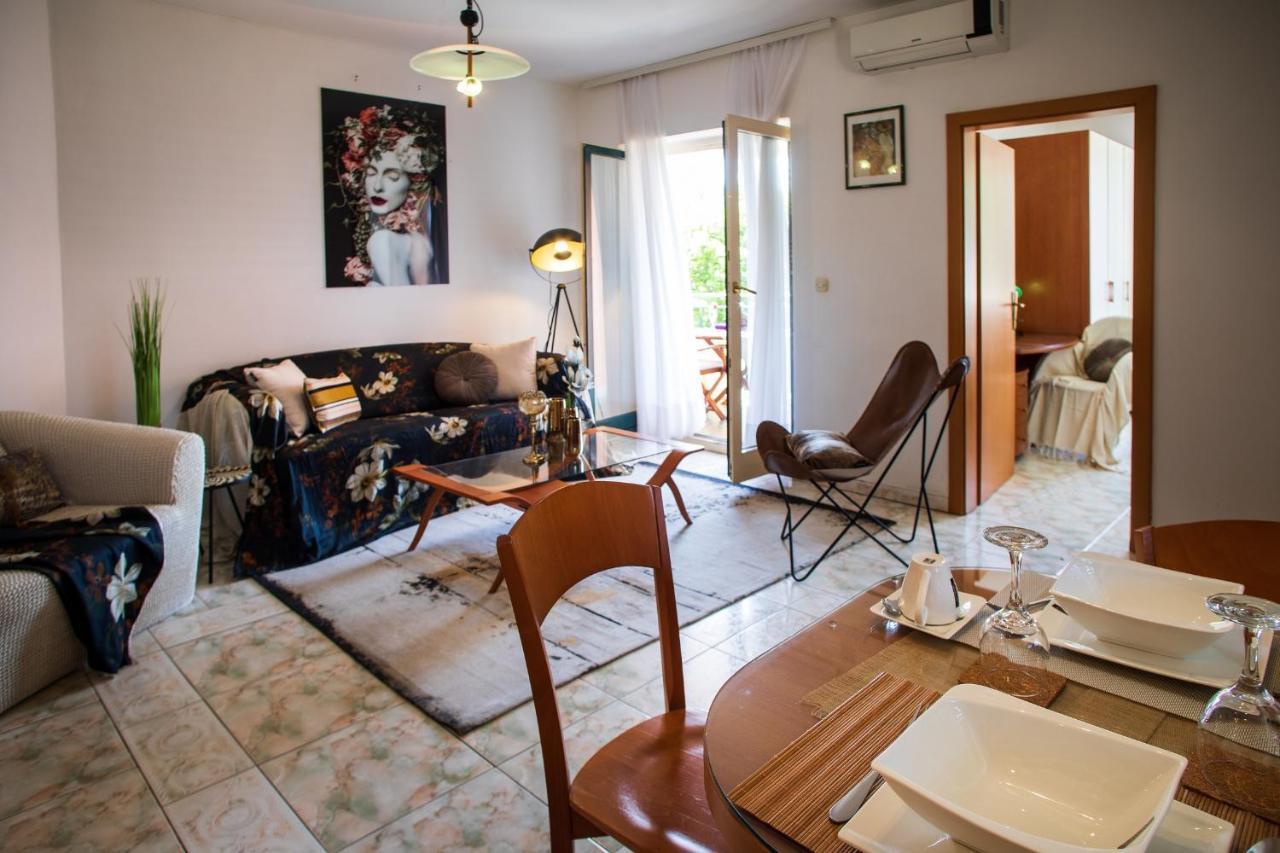 Villa Mareonda - Apartments Sussurro Rovinj Bagian luar foto