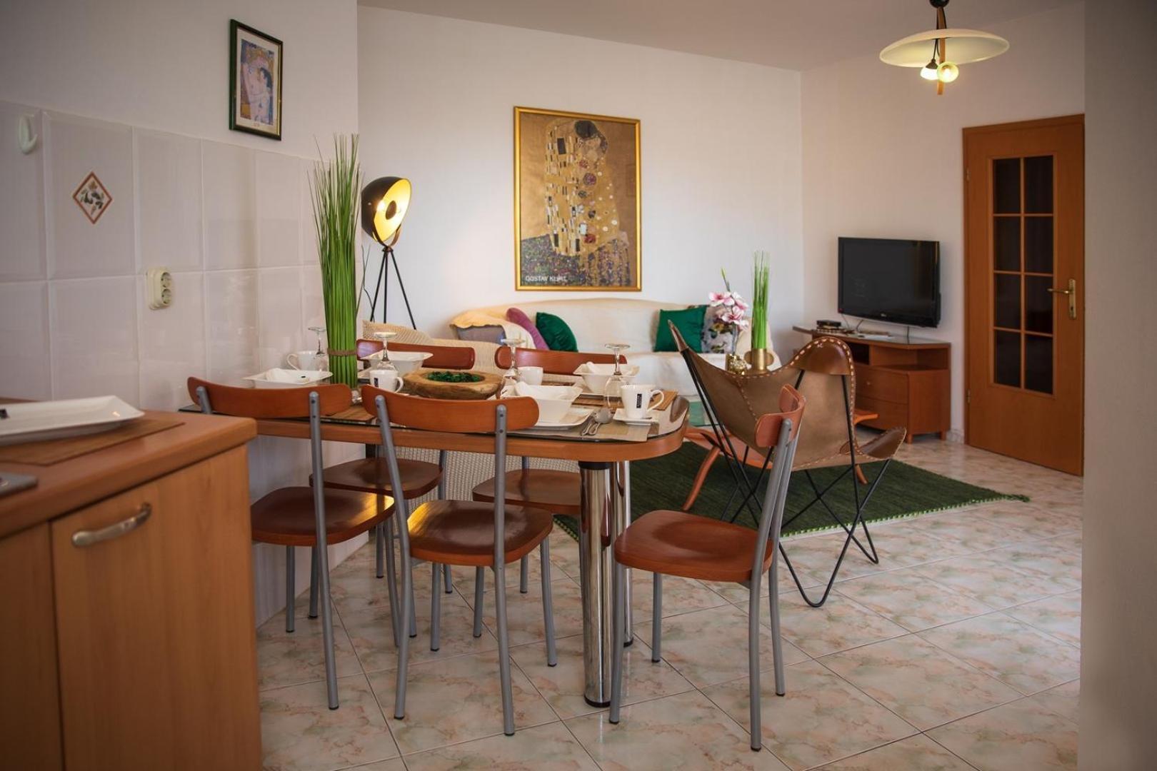 Villa Mareonda - Apartments Sussurro Rovinj Bagian luar foto