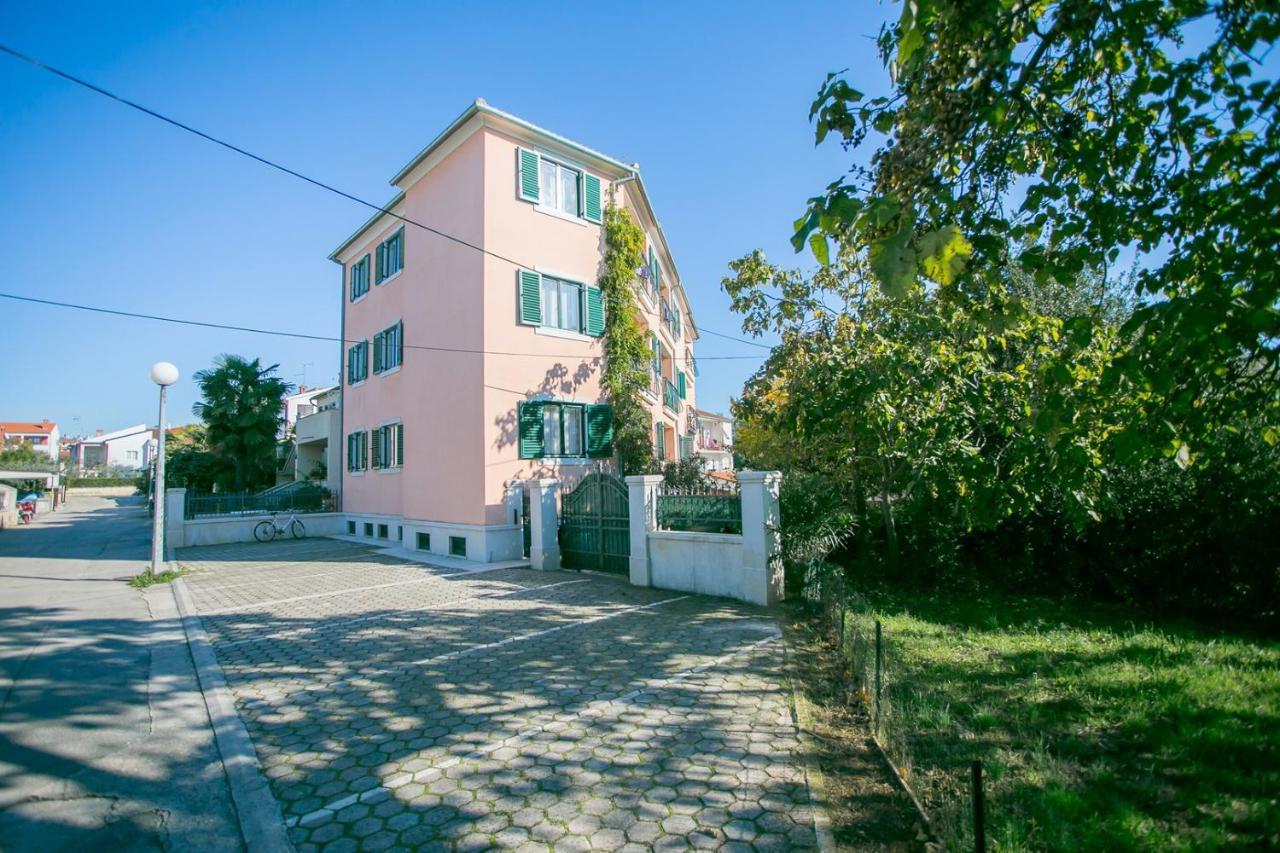 Villa Mareonda - Apartments Sussurro Rovinj Bagian luar foto